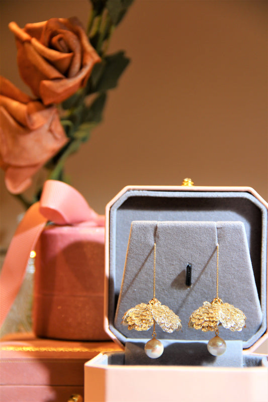 [Christmas Special]Athéna - Handcrafted Embroidery Flower X 18K Gold AYOKO Pearls Earrings