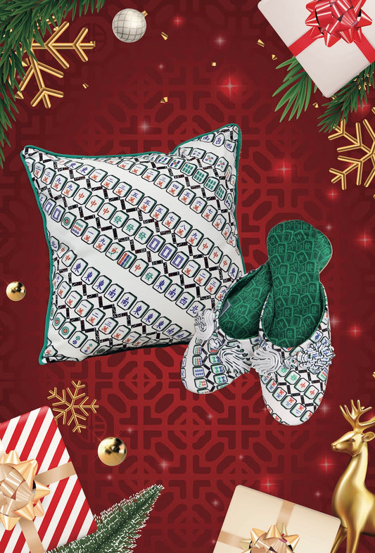 Yi-ming Christmas Bundle (Slippers + Cushion) Green